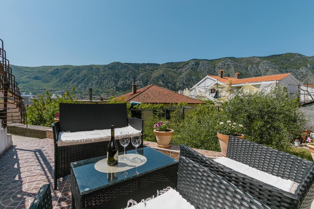 Apartments Feniks Kotor Eksteriør billede